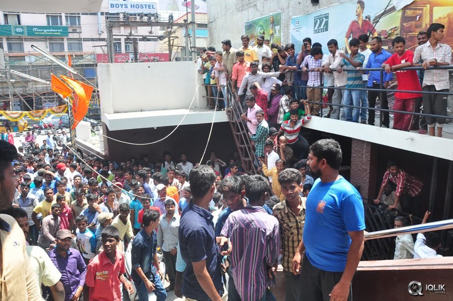 Supreme-Movie-Team-at-Sandhya-Theater